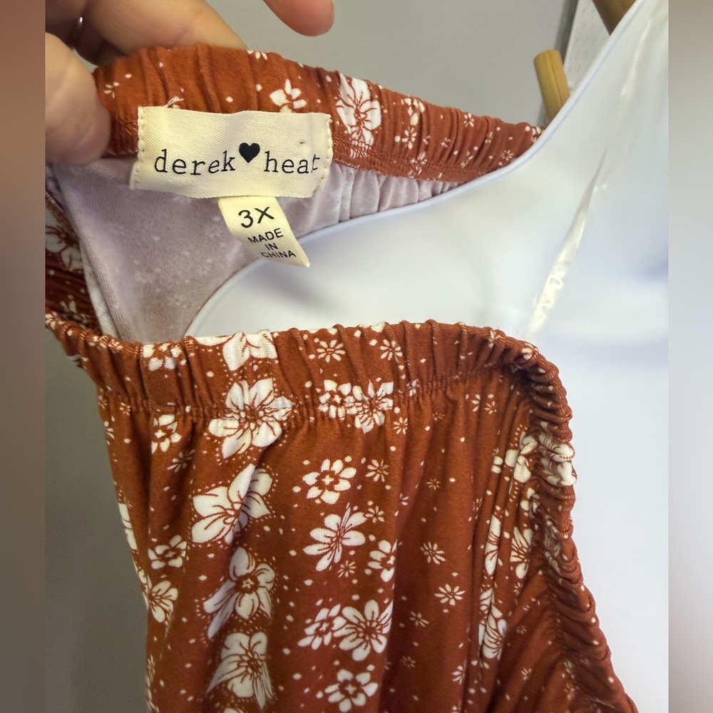 NWT Derek Heart rust orange off-the-shoulder floral print romper Size 3X - Picture 5 of 6
